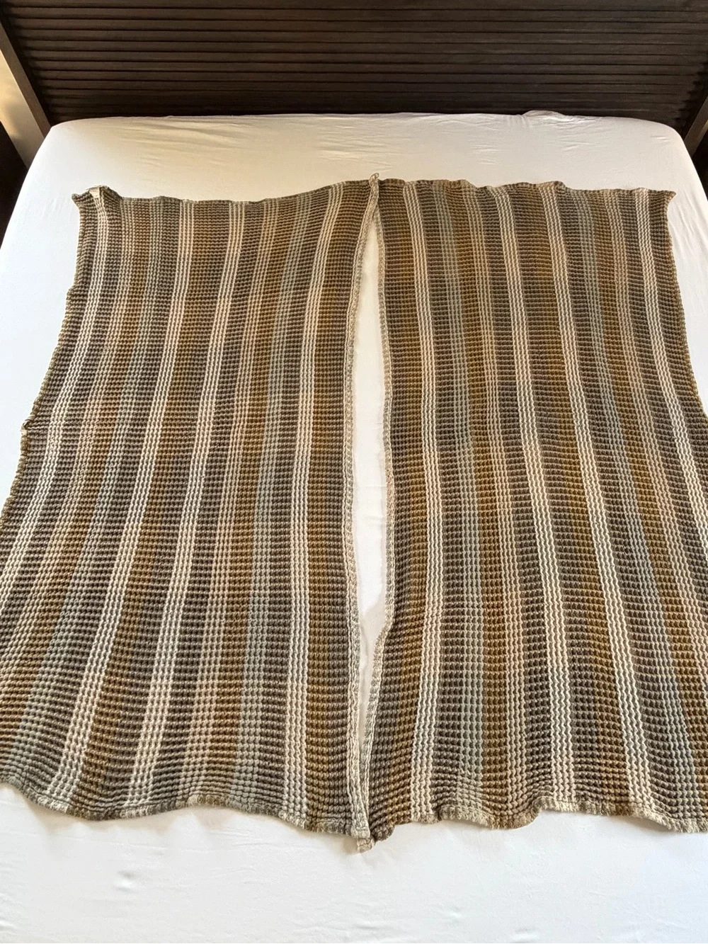 Parachute organic plaid